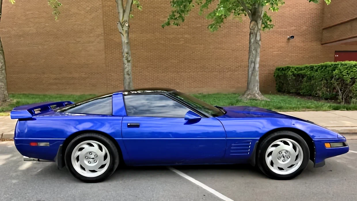Corvette Generations/C4/C4 1994 Right 2.webp